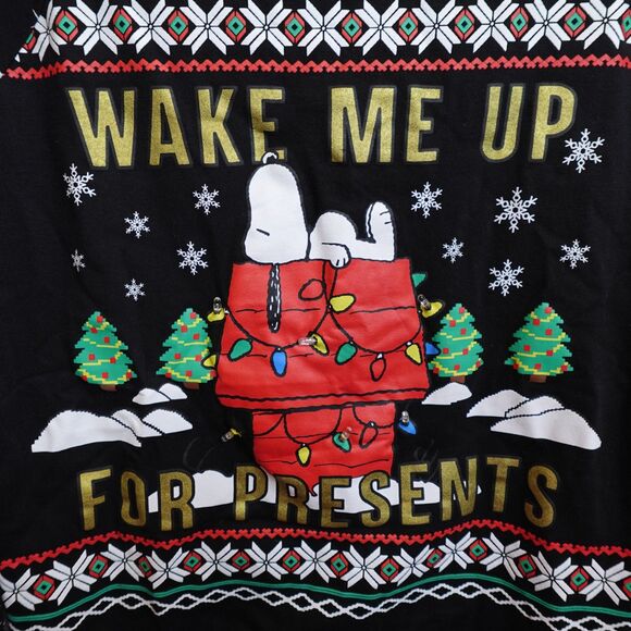 Peanuts Snoopy Christmas Graphic Sweatshirt Juniors Large 11/13 (lights up?) - Picture 12 of 13